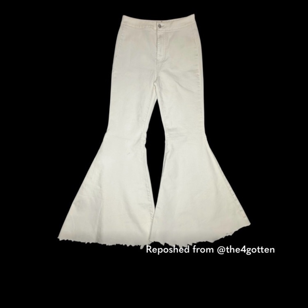 Free People We The Free Just Float On Flare Stretch Jean. Sz: 28
